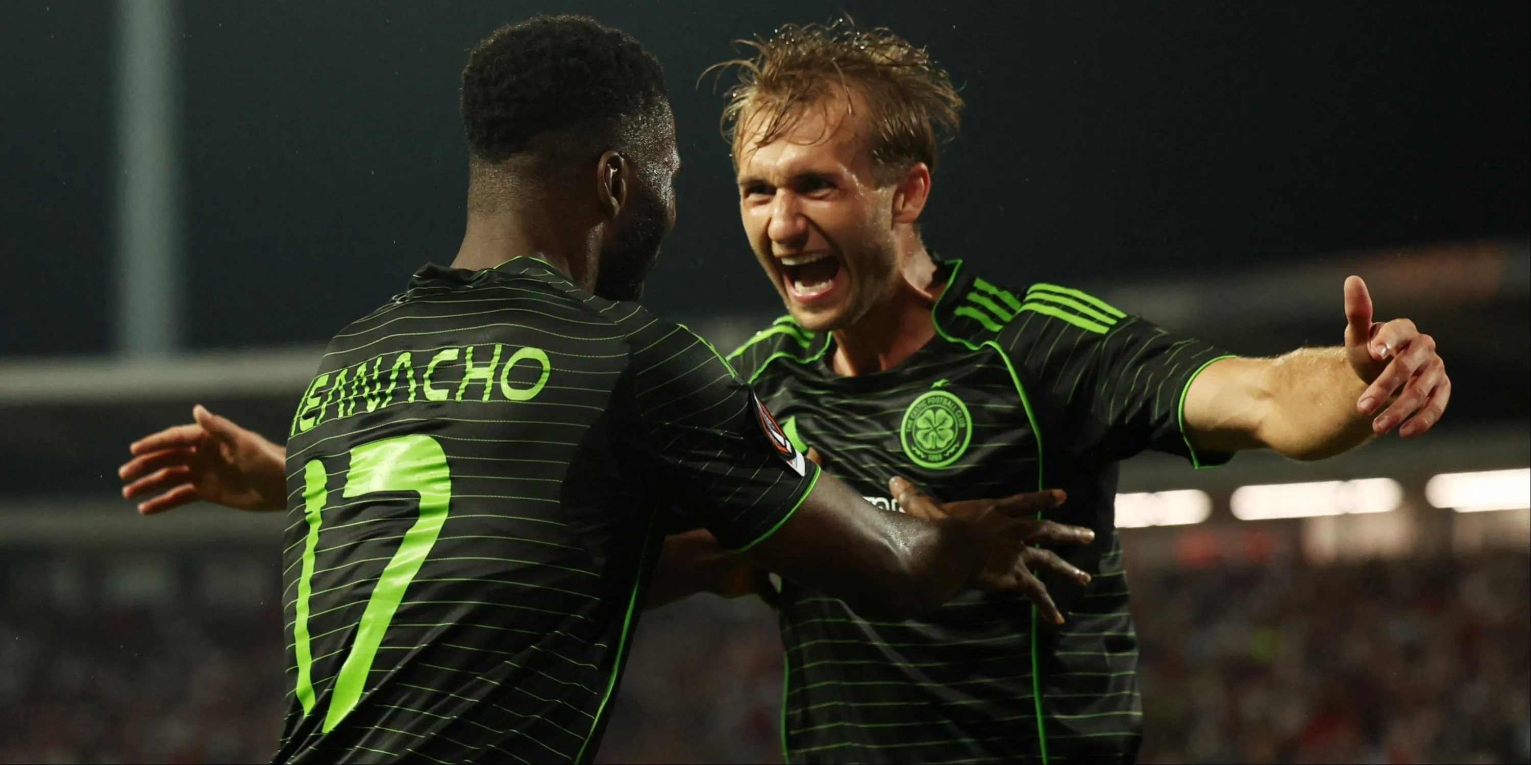 Benjamin Nygren ăn mừng ghi bàn cho Celtic tại Europa/Champions