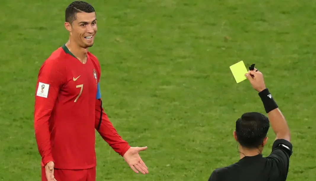 Biểu đồ minh họa cách tính điểm fair-play theo số thẻ phạt của FIFA, dùng để xếp hạng phụ ở World Cup.