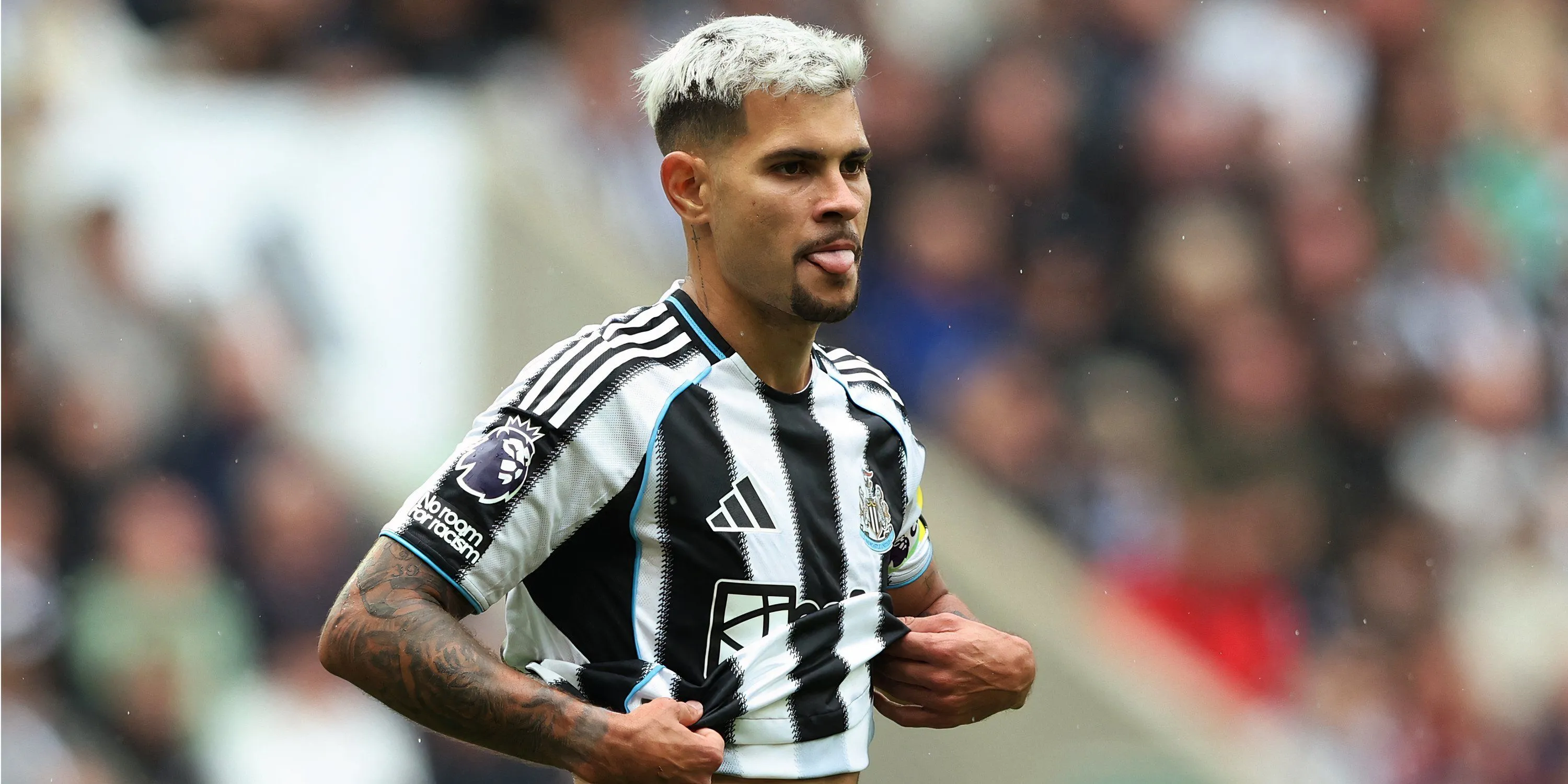 Bruno Guimaraes ăn mừng bàn thắng cho Newcastle