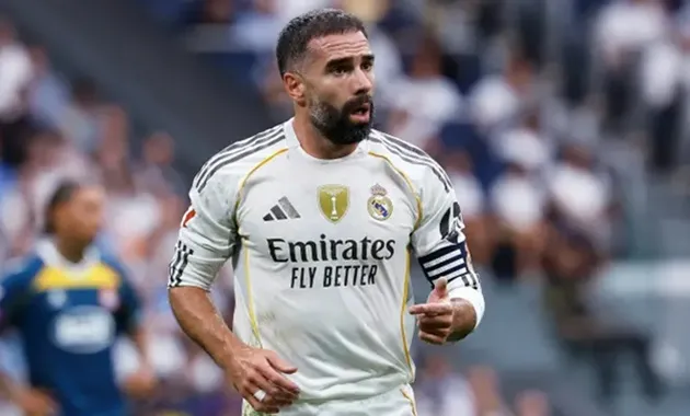 Dani Carvajal tập tại Valdebebas, sẵn sàng cho El Clasico