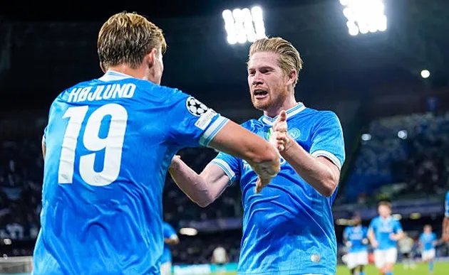 De Bruyne cần tiền vệ đánh chặn và cân bằng tuyến giữa nếu được kéo xuống thấp - Napoli