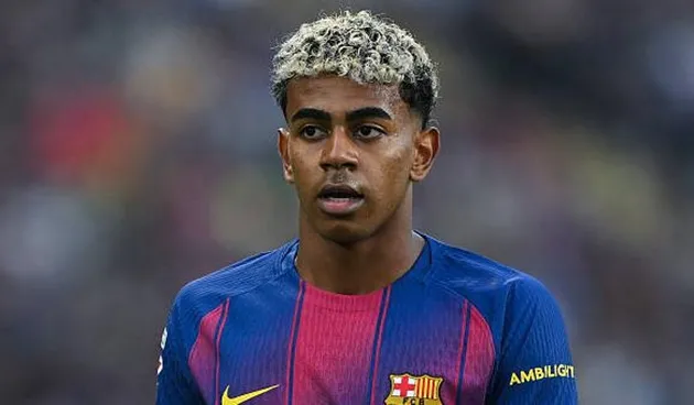 Lamine Yamal phát ngôn gây tranh luận trước El Clasico, ảnh chân dung trên báo thể thao