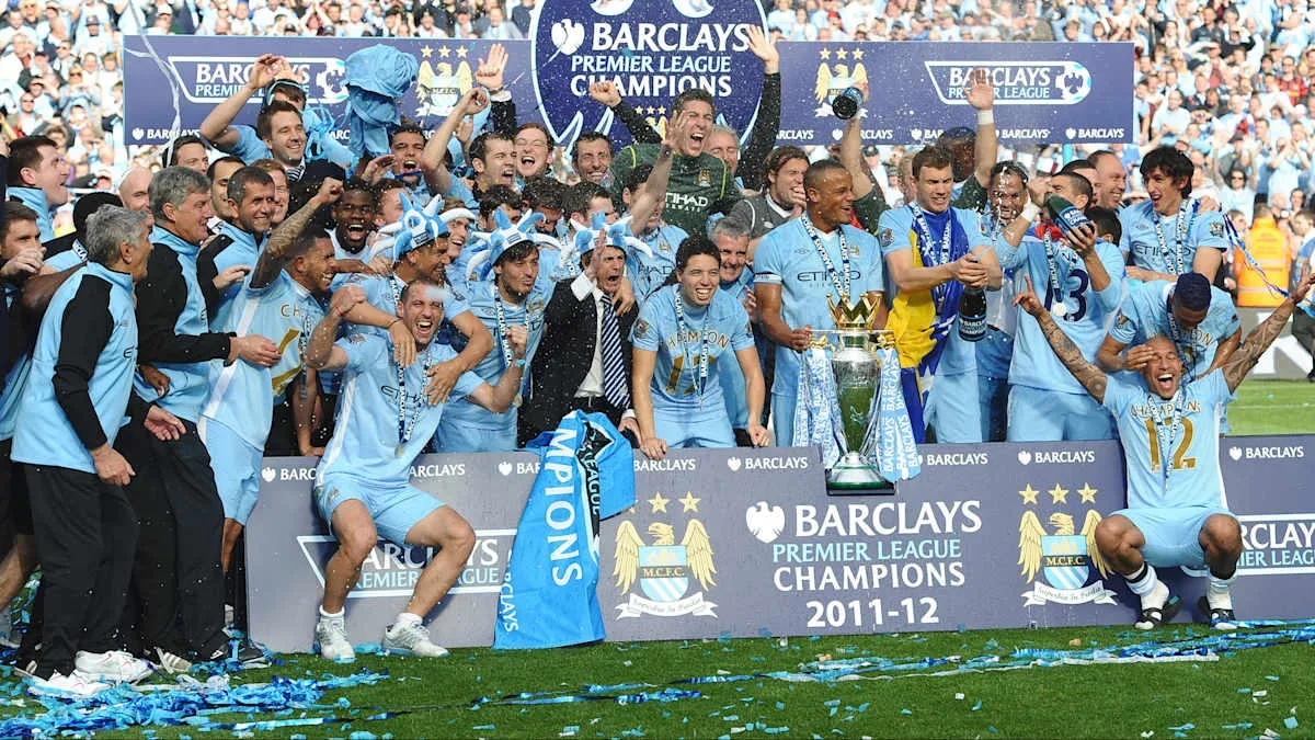 Manchester City vô địch mùa giải 2011/2012 nhờ hơn đối thủ cùng thành phố hiệu số phụ.