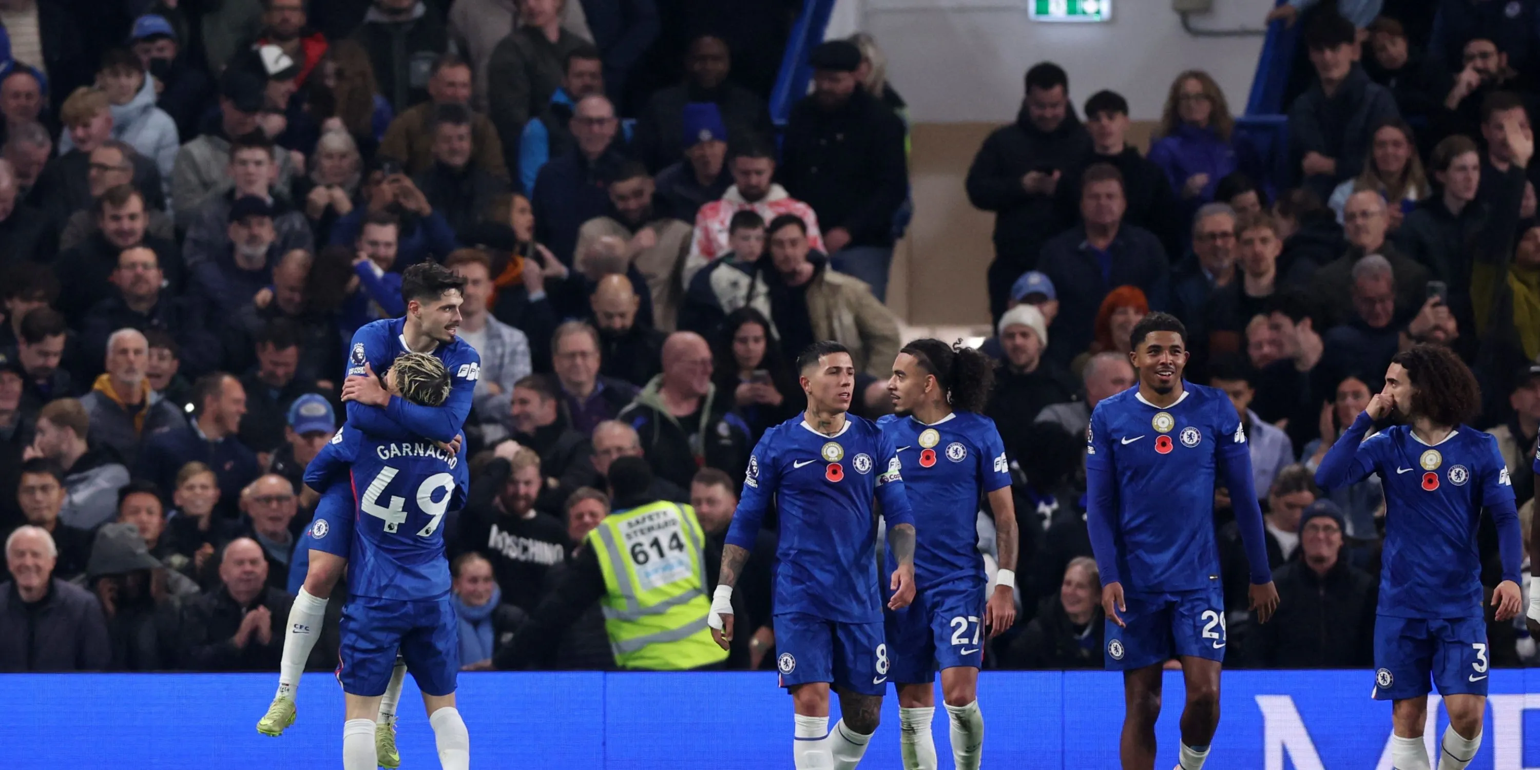 Malo Gusto ghi bàn trong chiến thắng của Chelsea trước Wolverhampton