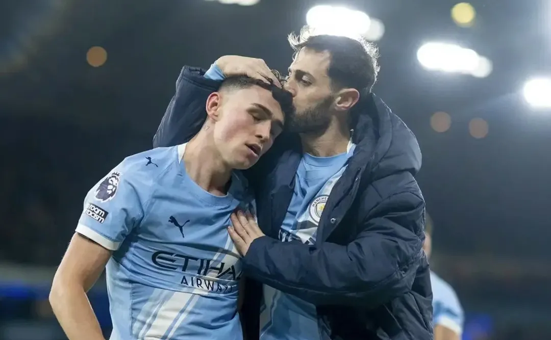 Bernardo Silva gửi thông điệp mạnh mẽ đến các đồng đội tại Man City